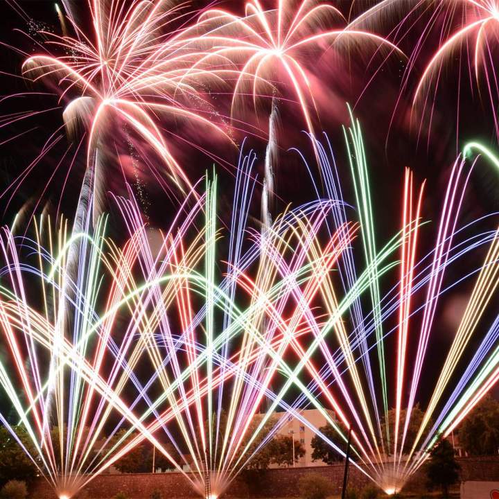 Spécialistes spectacles pyrotechniques Gard